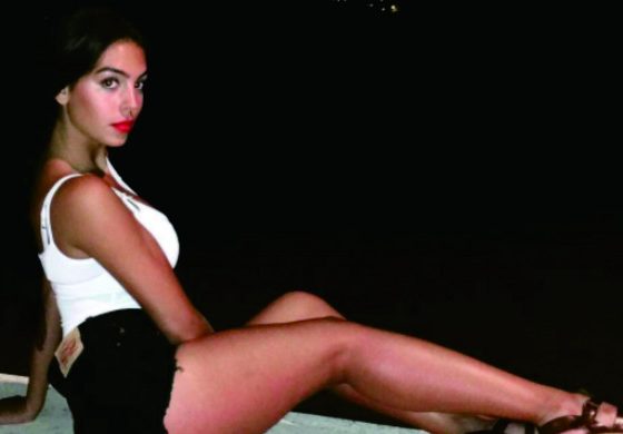 Mengejutkan! WAGs Cristiano Ronaldo Kenakan Outfit yang Harganya saling Kontras