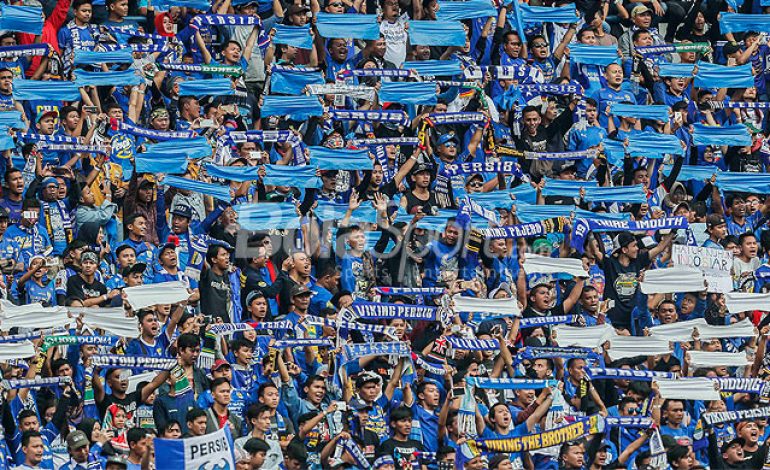 Pelecehan Bendera Suporter Persib oleh The Jakmania Viral Hingga Disorot Media Luar Negeri