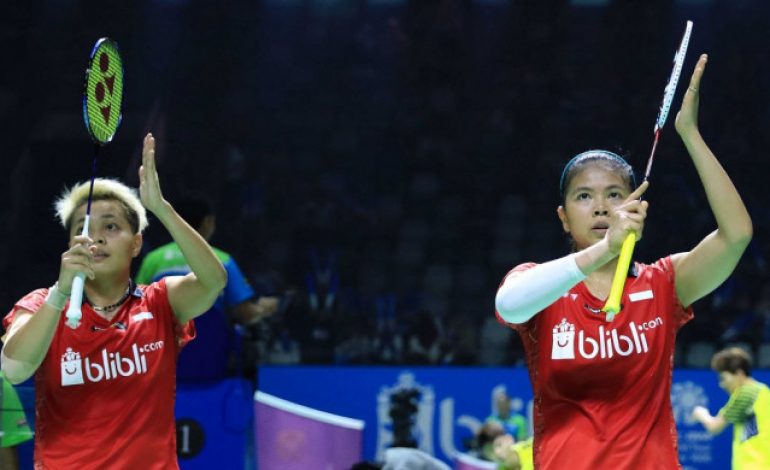 Waduh, Tingkah Nyeleneh Greysia Polii di Podium Juara Thailand Open 2018 Ramai Jadi Perbincangan Netizen Indonesia