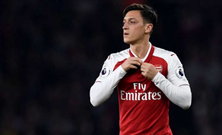 Mesut Oezil Kirim Doa untuk Korban Gempa Lombok