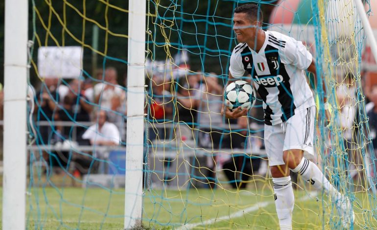 Merasa Tampan, Ronaldo Selalu Tampil Rapi dan Wangi
