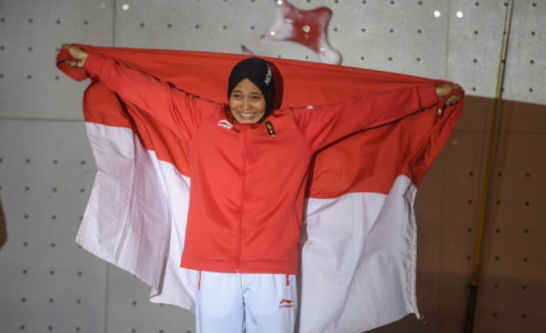VIDEO – Aksi Aries Susanti, Spiderwoman Penyumbang Medali Emas yang Sukses Memesona Netizen Indonesia