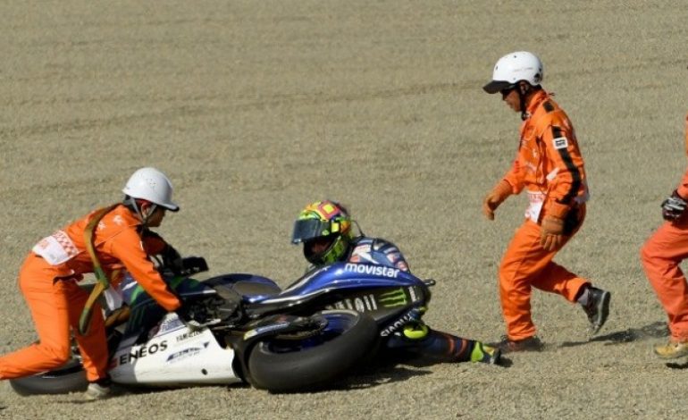 Begini Kelakuan Nyeleneh Para Marshal Sembari Menunggu Digelarnya Balapan MotoGP Inggris