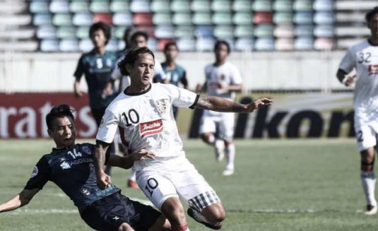 Irfan Bachdim Lelang Jersey Buat Korban Gempa Lombok