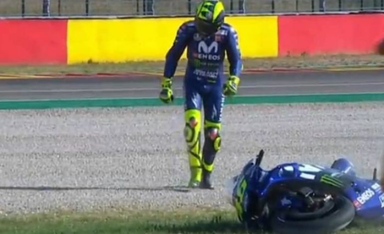 Meme Sindiran Valentino Rossi Gagal di MotoGP Aragon, Dijamin Bikin Fans Panas Dingin Nih!