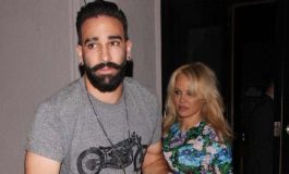Bek Timnas Prancis Gagal Nikahi Si Seksi Pamela Anderson
