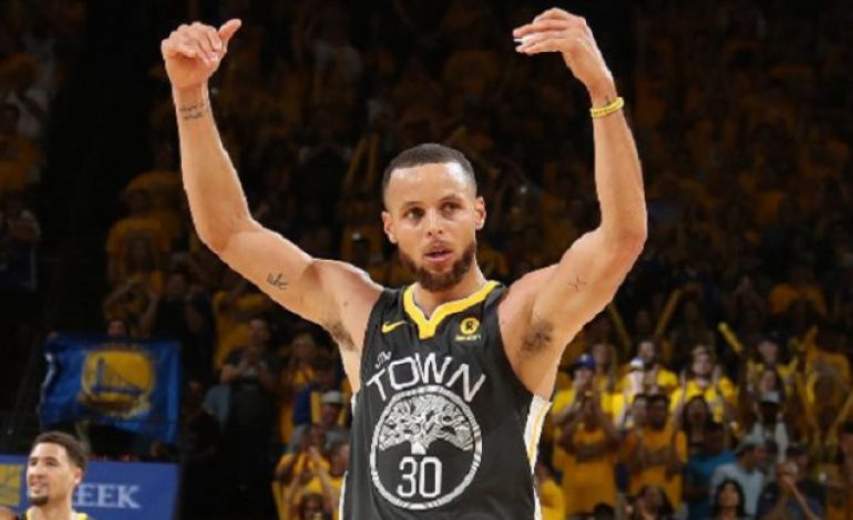 VIDEO – Stephen Curry Pimpin Sumpah Atlet UAAP di Filipina