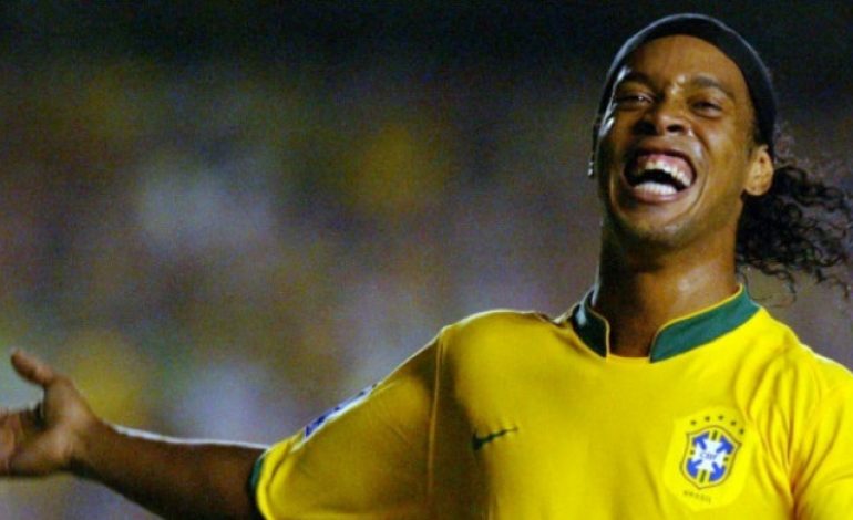 Ronaldinho Puji John Terry pada Momen Keputusan Pensiun