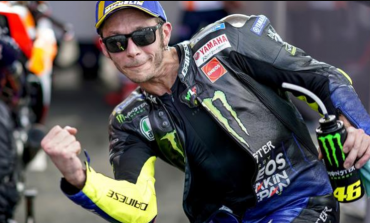 Rossi Girang Tempati Posisi 10 Besar