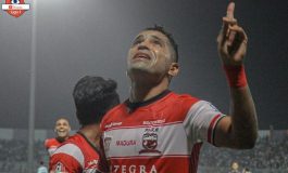 Gulung Persela di Stadion Surajaya, MU Puncaki Klasemen Liga 1