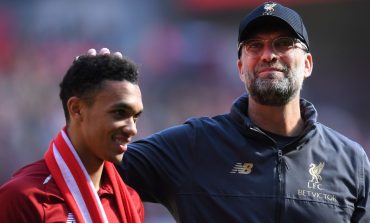 Mungkin Tahun Depan, Liverpool Gunakan Peralatan Panggung Juara Liga Inggris
