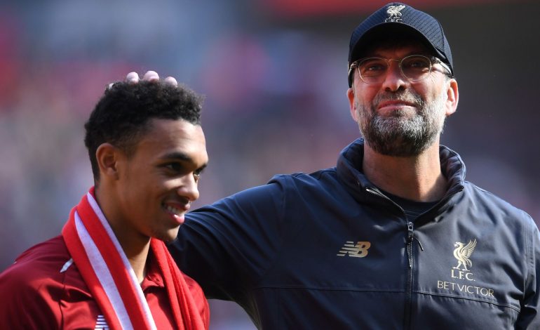 Mungkin Tahun Depan, Liverpool Gunakan Peralatan Panggung Juara Liga Inggris
