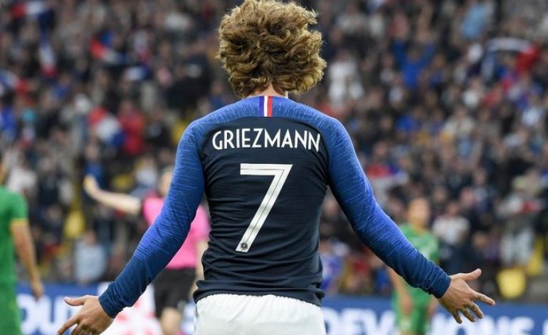 Griezmann Rebut Nomor 7 dari Coutinho?