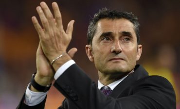 Barcelona Mencari Bek Kiri