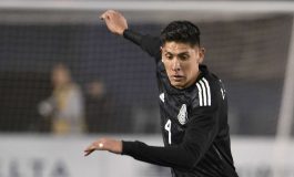 RESMI: Edson Alvarez Gabung Ajax