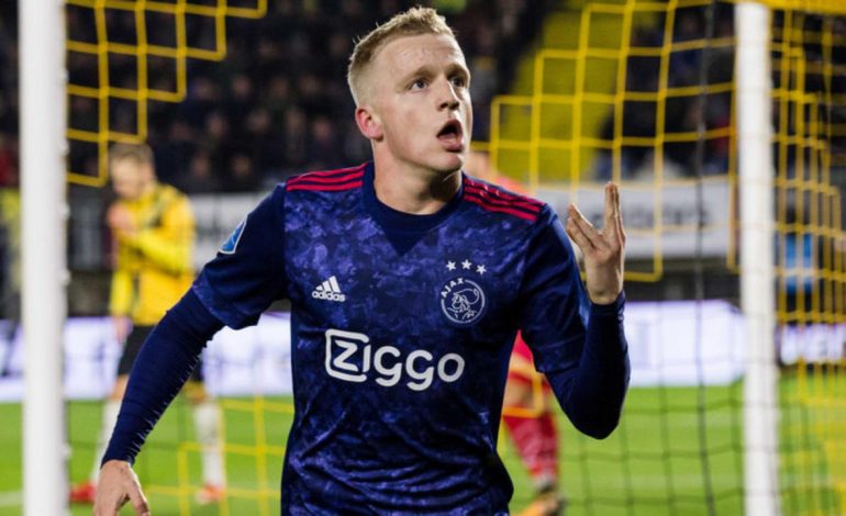 Real Madrid Incar Gelandang Ajax