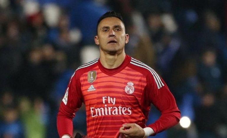 Madrid dan PSG Jajaki Tukar Guling Navas dengan Areola