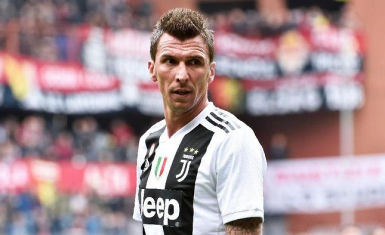 Atasi Krisis Lini Depan, PSG Incar Mandzukic