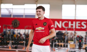 Harry Maguire Kenakan Nomor Punggung 5 di Man United