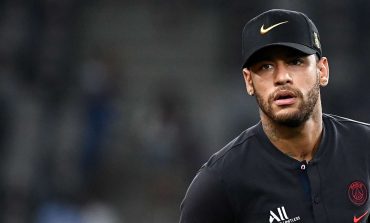 Neymar Latihan Sendirian Sampai Dijual