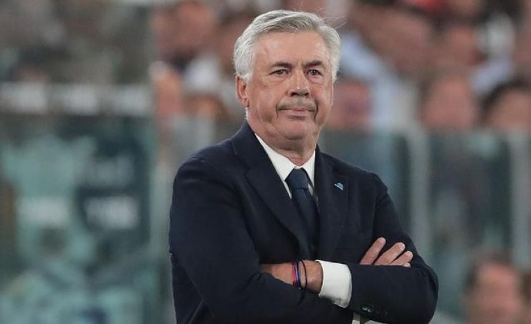 Ancelotti Murka Gara-Gara Lambatnya Renovasi San Paolo