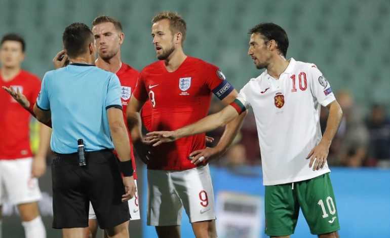 Kapten Bulgaria Banjir Pujian Usai Coba Hentikan Ejekan Rasis pada Timnas Inggris