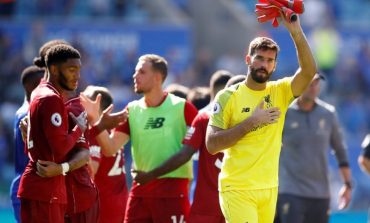 Rivaldo Sarankan Liverpool Tak Turunkan Alisson di Laga Kontra Man United