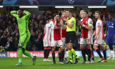 Kemenangan Ajax Dicuri Wasit