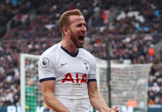 Debut Mourinho, Tottenham Kandaskan West Ham United