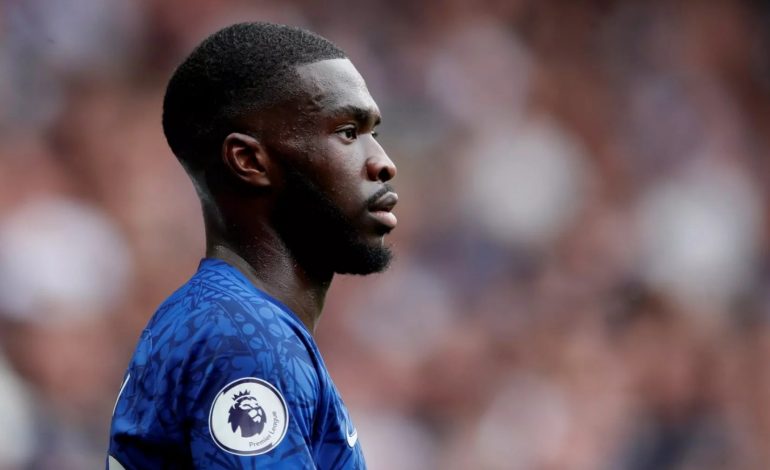 Chelsea Resmi Memperpanjang Kontrak Fikayo Tomori