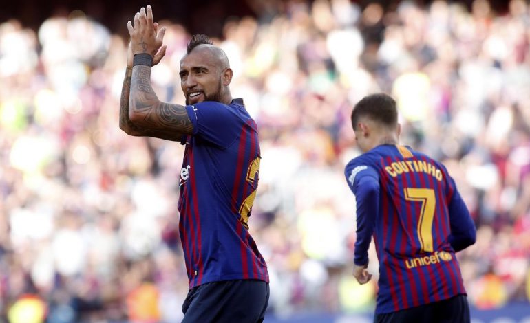 Barcelona Tak Akan Lepas Arturo Vidal