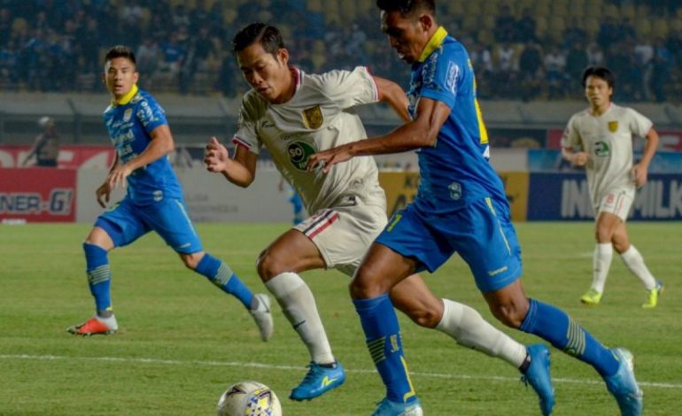 Persela Bikin Persib Gigit Jari Di Kandang Sendiri