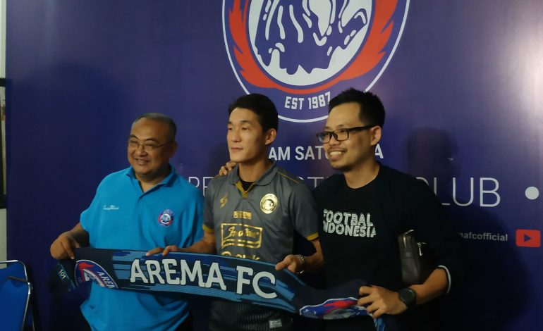Dianggap Terlalu Tua Gabung Arema, Ini Reaksi Oh In-kyun