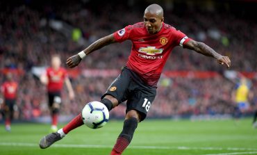 Ashley Young Tak Senang Manchester United Halangi Kepindahannya ke Inter Milan