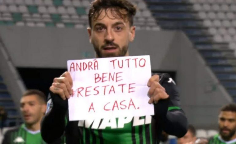 Dampak Virus Corona, Penyerang Sassuolo Lakukan Selebrasi Berkelas