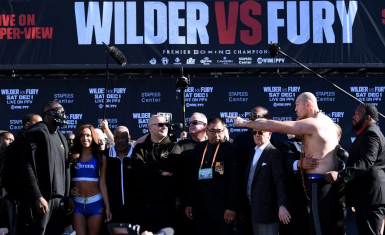 Bob Arum Perbarui Status Duel Trilogi Tyson Fury vs Deontay Wilder