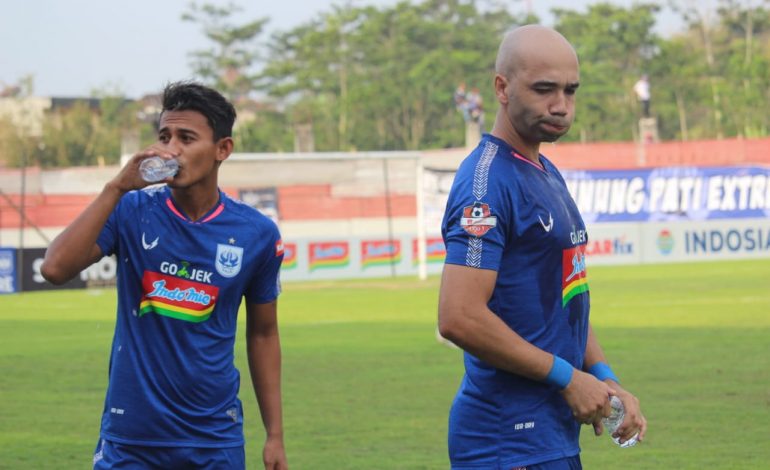 Dijamu Persipura, Pelatih PSIS Instruksikan Main Menyerang