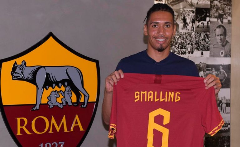 MU Siap Lepas Smalling, Kuncinya Koulibaly
