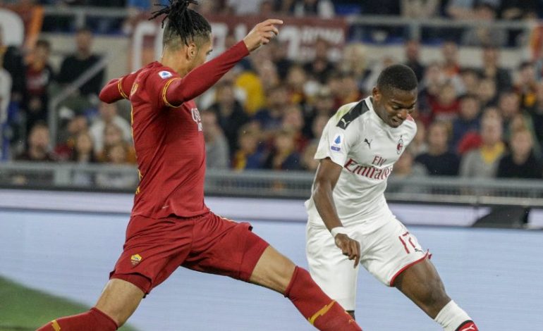 Tak Mau Disalip Arsenal, Roma Siap Nego Transfer Smalling dari Man United