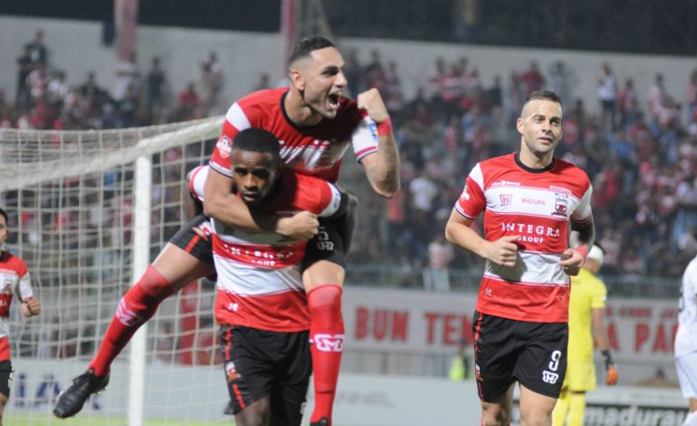 Cara Unik Madura United Lelang Jersey Menggunakan Kode Virus