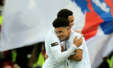 Trent Alexander-Arnold Berharap Jadon Sancho Pindah ke Liverpool