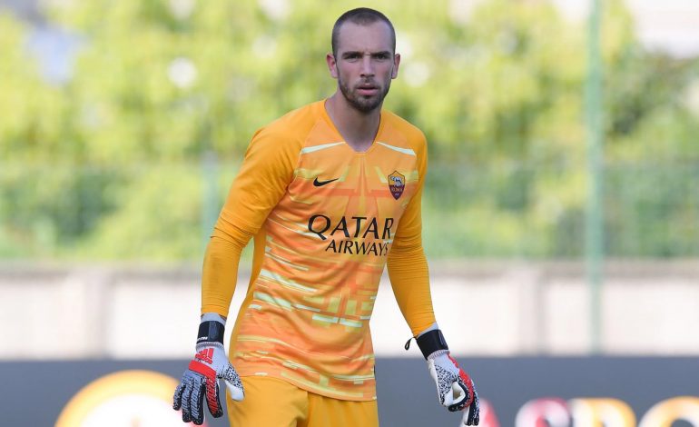 Baru Latihan, Kiper AS Roma Sudah Terkapar di Ruang Medis