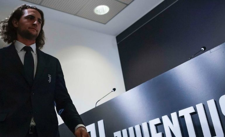MU Diam-Diam Tempel Ketat Adrien Rabiot