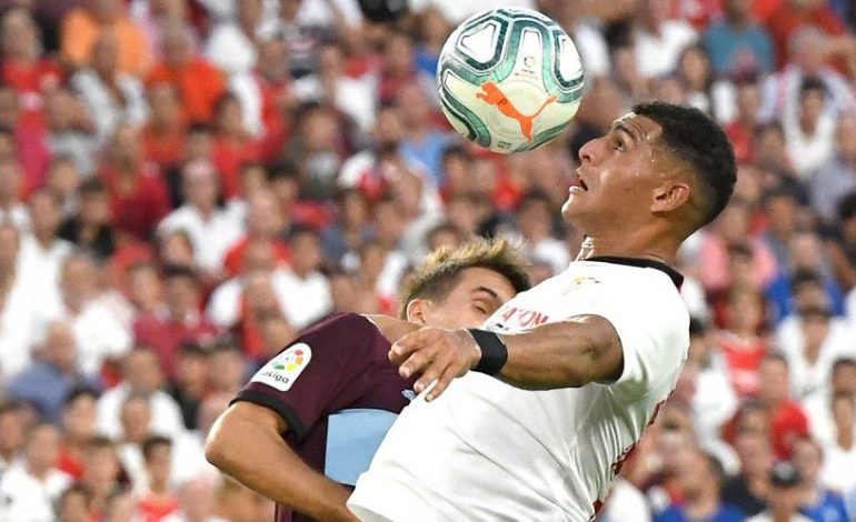 Buru Bek Tengah Baru, Arsenal Impor Bek dari Spanyol