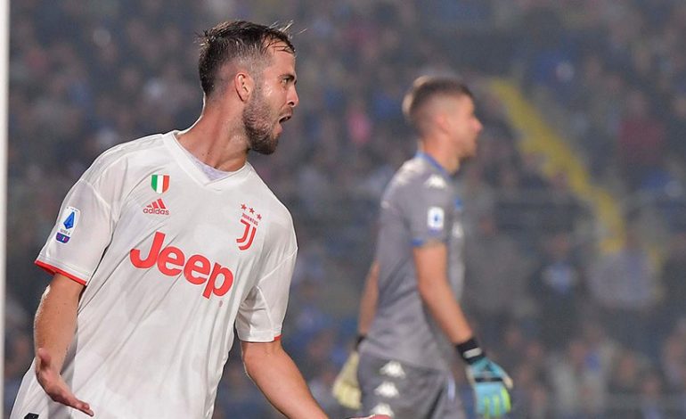 Terang-terangan, Bos Barcelona Ungkap Ketertarikannya ke Miralem Pjanic