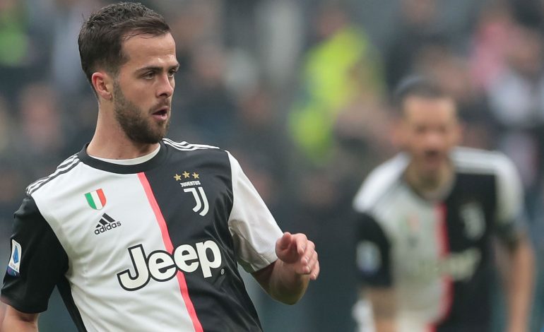 Maurizio Sarri Tegaskan Juventus Masih Butuh Miralem Pjanic