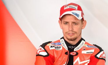 Casey Stoner Sedih Lihat Valentino Rossi Sulit Bersaing Lagi