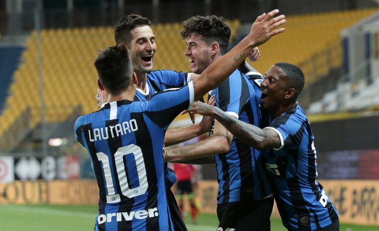 Diwarnai 2 Kartu Merah, Inter Milan Taklukkan Parma