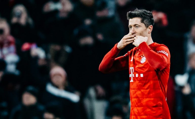 Lewandowski Tak Terlalu Peduli dengan Ballon d’Or Tahun Ini