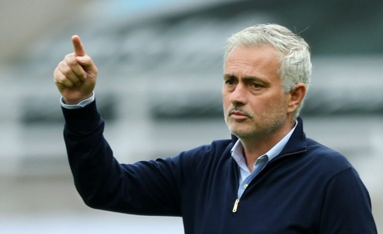 Jose Mourinho Labeli Manchester United sebagai Tim yang Beruntung